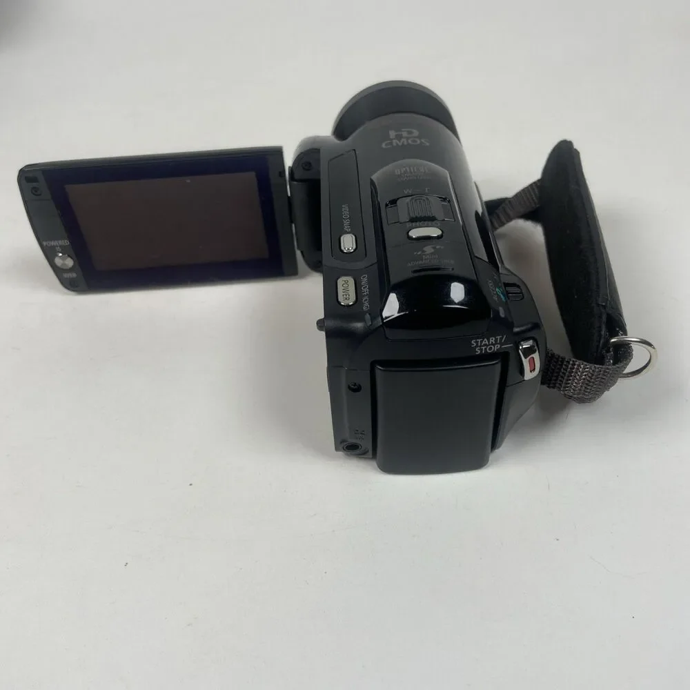 Canon VIXIA HF M32 Full HD 1080p AVCHD 64GB Flash Camcorder 15x W/ Extras Tested